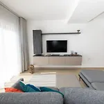 Luxury Valley Views C5 Apartment *