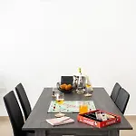 Luxury Valley Views C5 Apartment *