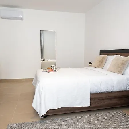 Luxury Valley Views C5