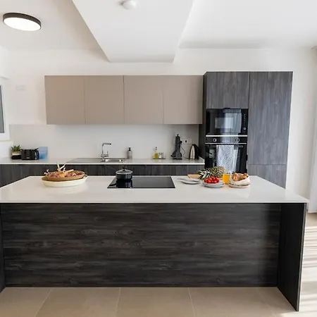 Luxury Valley Views C5 Apartment