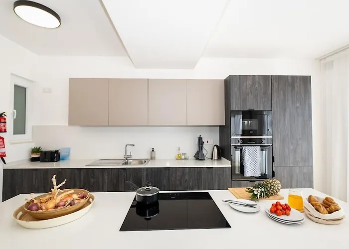 Luxury Valley Views C5 * Шаара