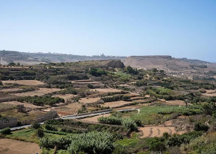 Luxury Valley Views C5 * Шаара